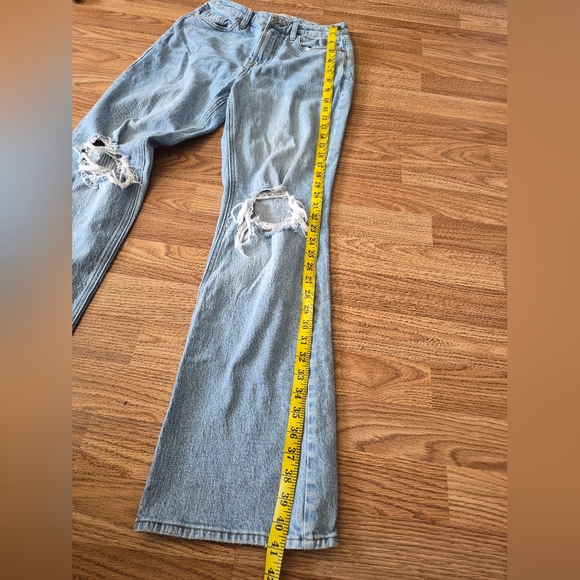 Pacsun Women's Curve High Rise Bootcut Ripped Jeans - Picture 6 of 9